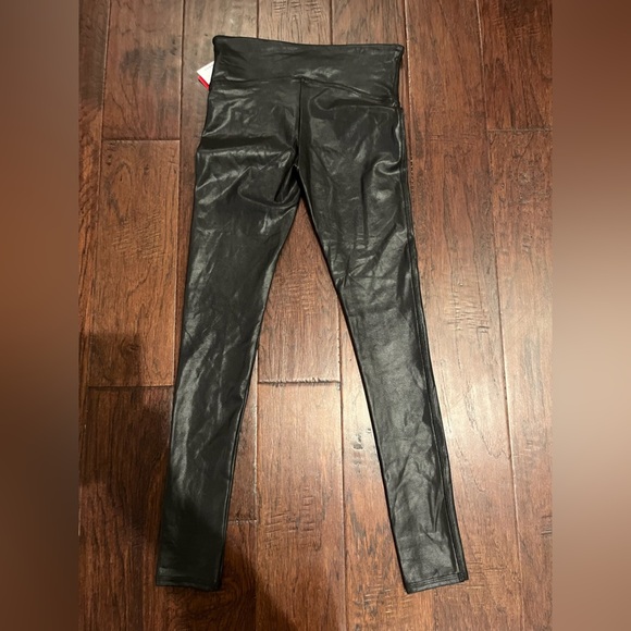 SPANX Faux Leather Leggings Small - Picture 3 of 5